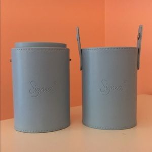 Sigma Mrs. Bunny Brush Case / Cup